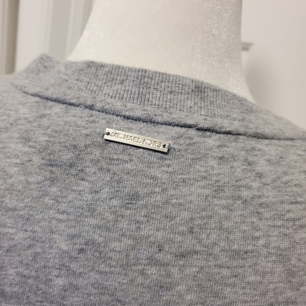 Michael Michael Kors Grey Knit with Floral Sequin Top Size Large, shimmer - Picture 6 of 10